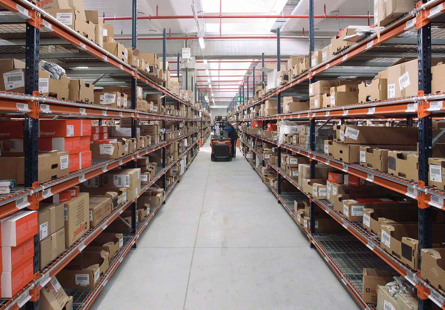 BBIN宝盈集团(中国)官方网站智慧安全用电-仓库库房方案